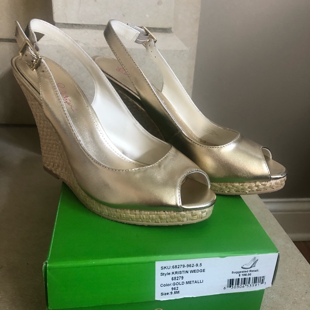 Lilly Pulitzer Gold Kristen wedge- never worn